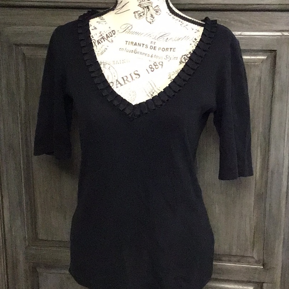 Esposito black top.